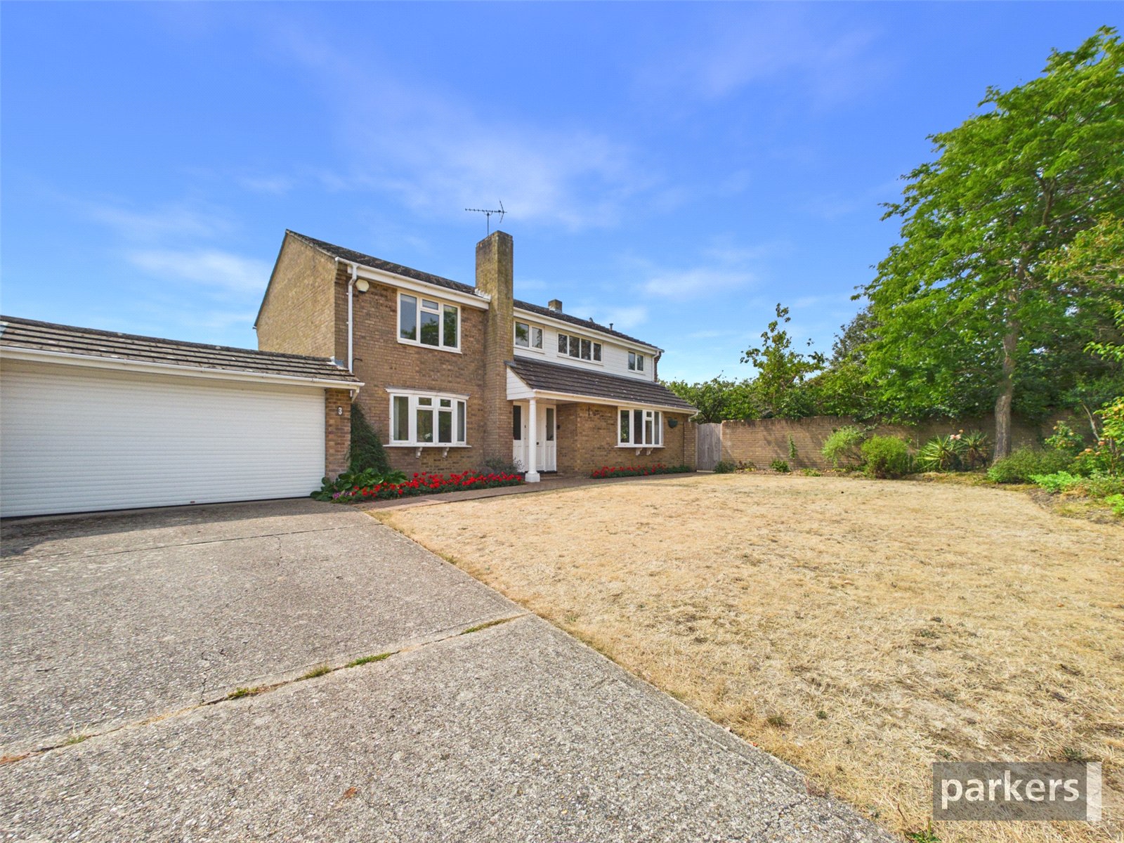 4 bedroom House for sale in Woodley, Reading, Berkshire