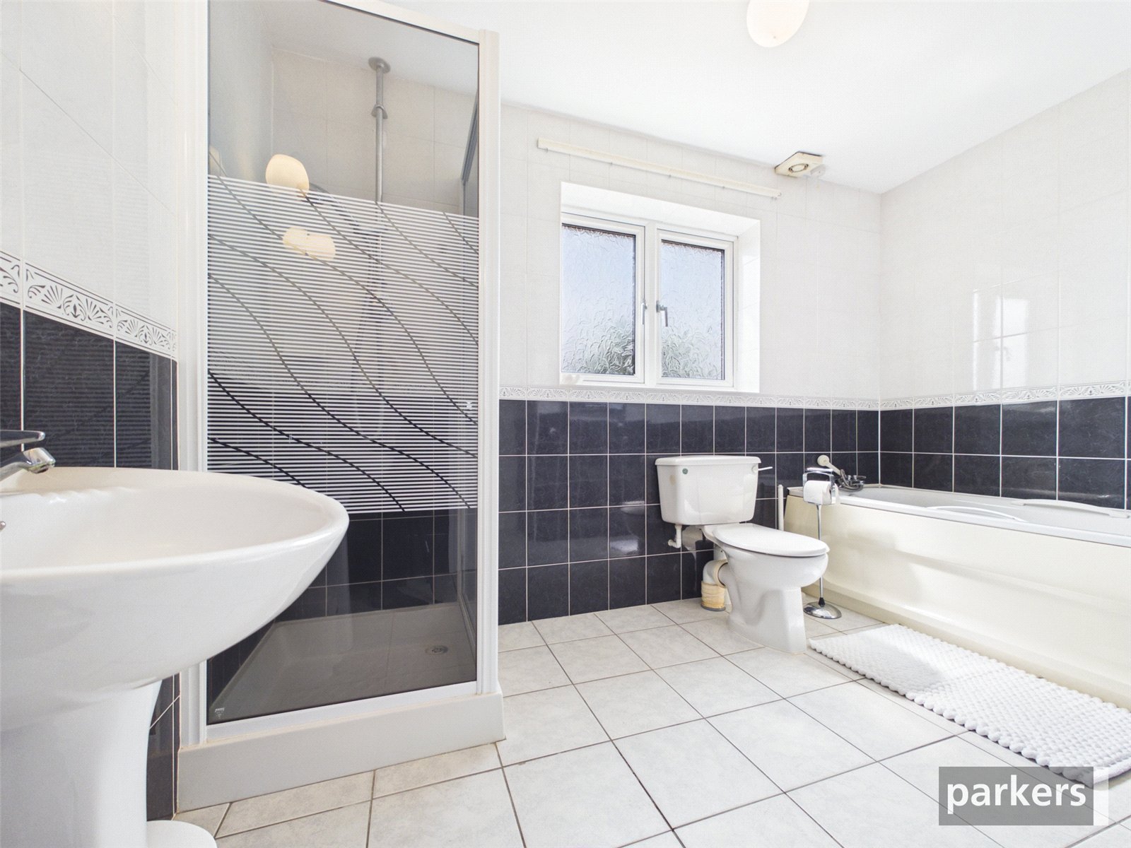 4 bedroom House for sale in Woodley, Reading, Berkshire