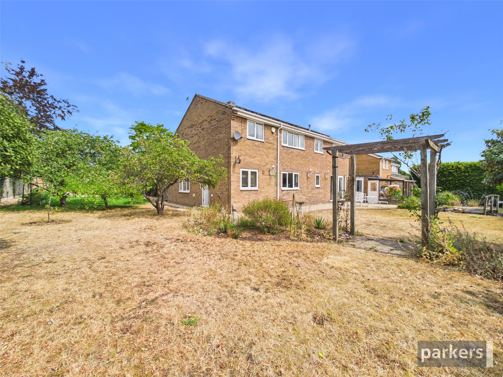 4 bedroom House for sale in Woodley, Reading, Berkshire