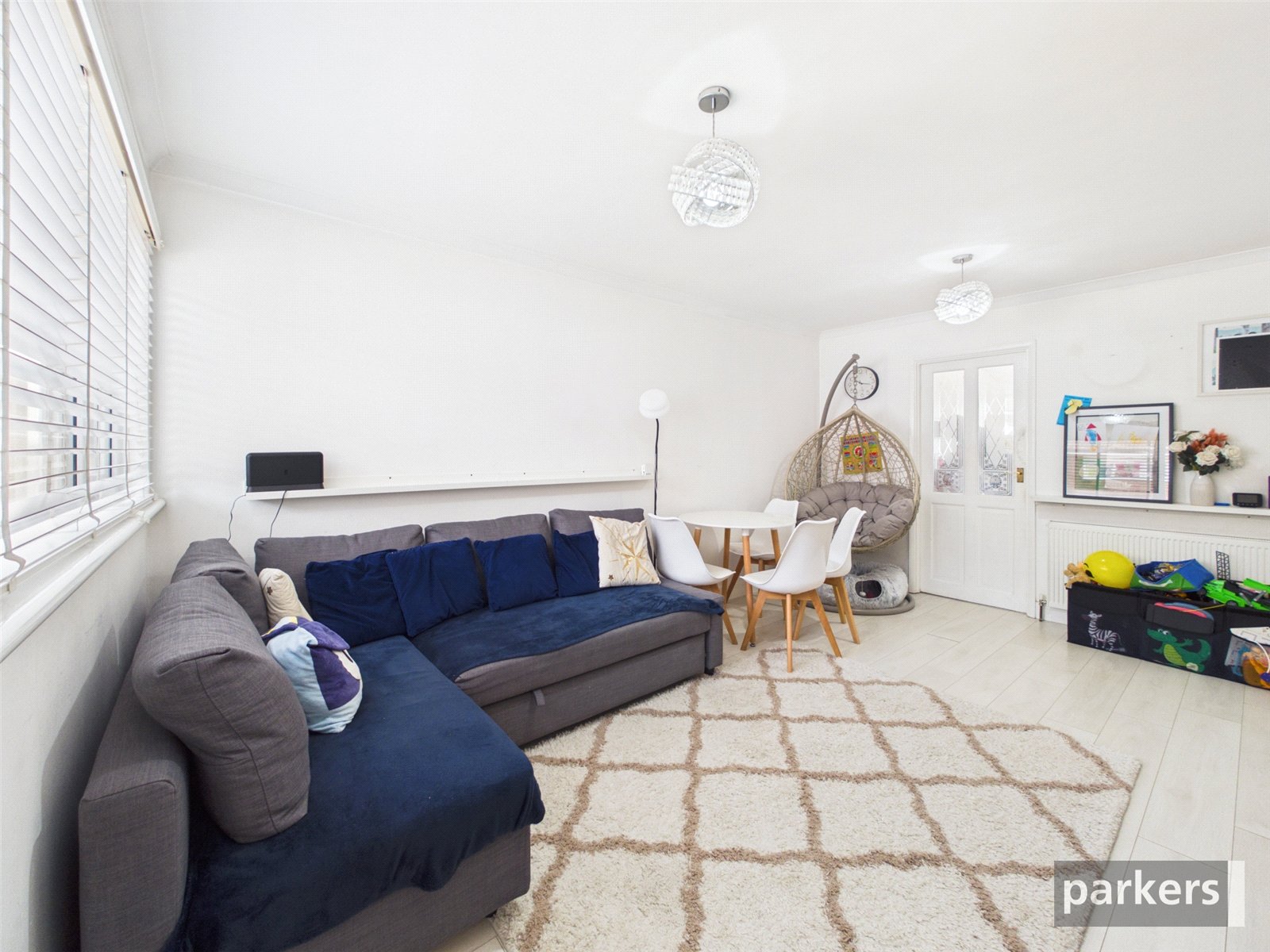 2 bedroom Flat for sale in Woodley, Reading, Berkshire
