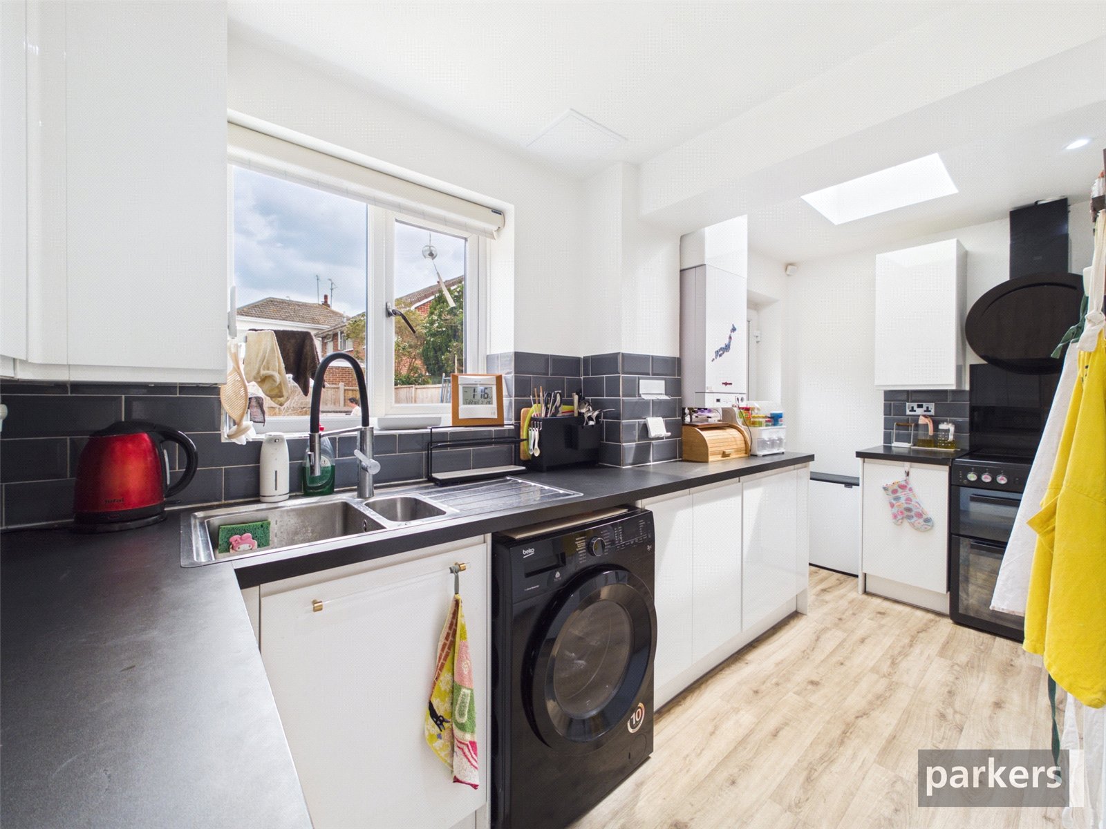 2 bedroom House for sale in Woodley, Reading, Berkshire