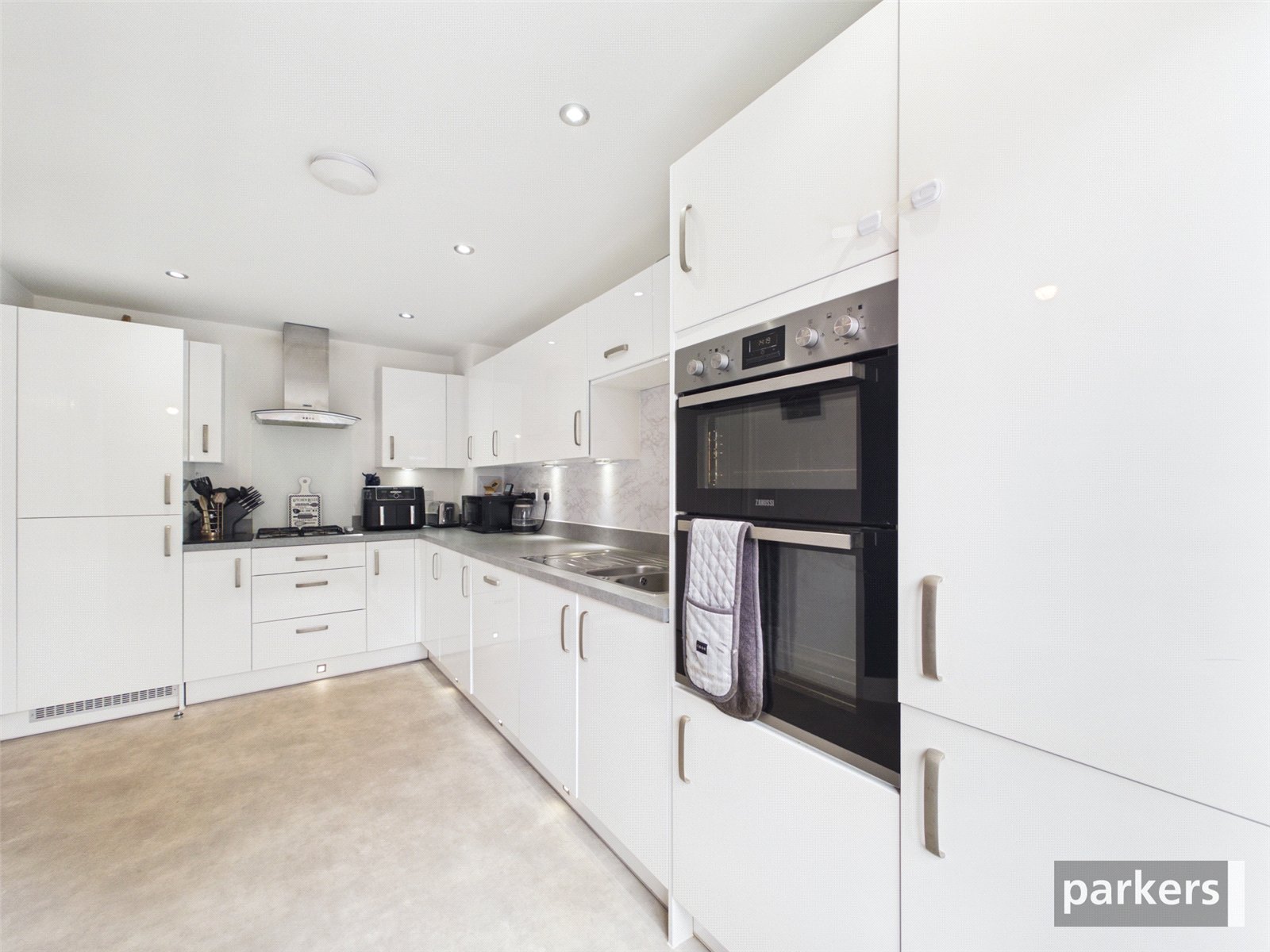 3 bedroom House for sale in Woodley, Reading, Berkshire