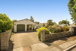 St. Johns Road, Backwell, BS48