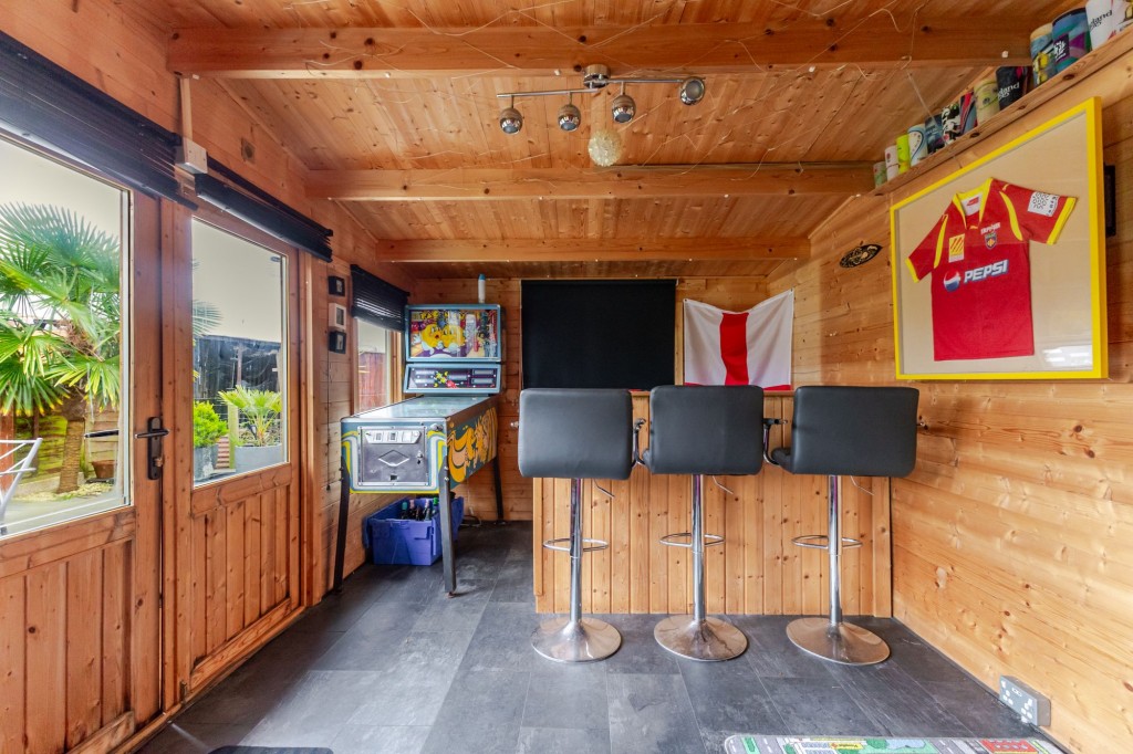 Bishops Road, Cleeve, BS49