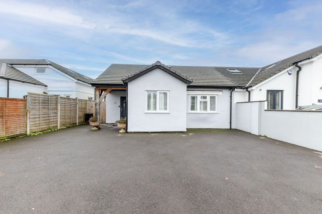 Bishops Road, Cleeve, BS49