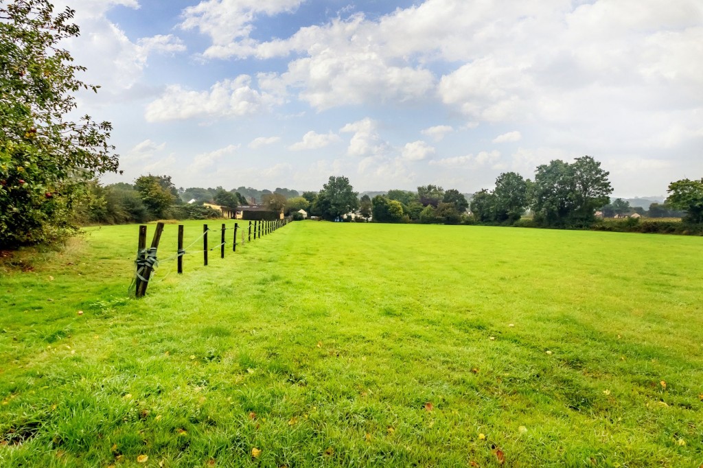 Farleigh Road, Backwell, BS48