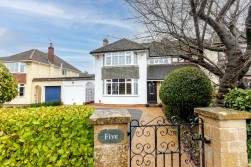 Oakleigh Close, Backwell, BS48