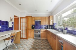 The Avenue, Backwell, BS48