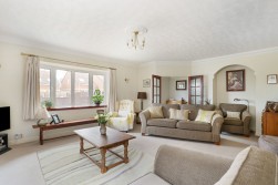 The Avenue, Backwell, BS48