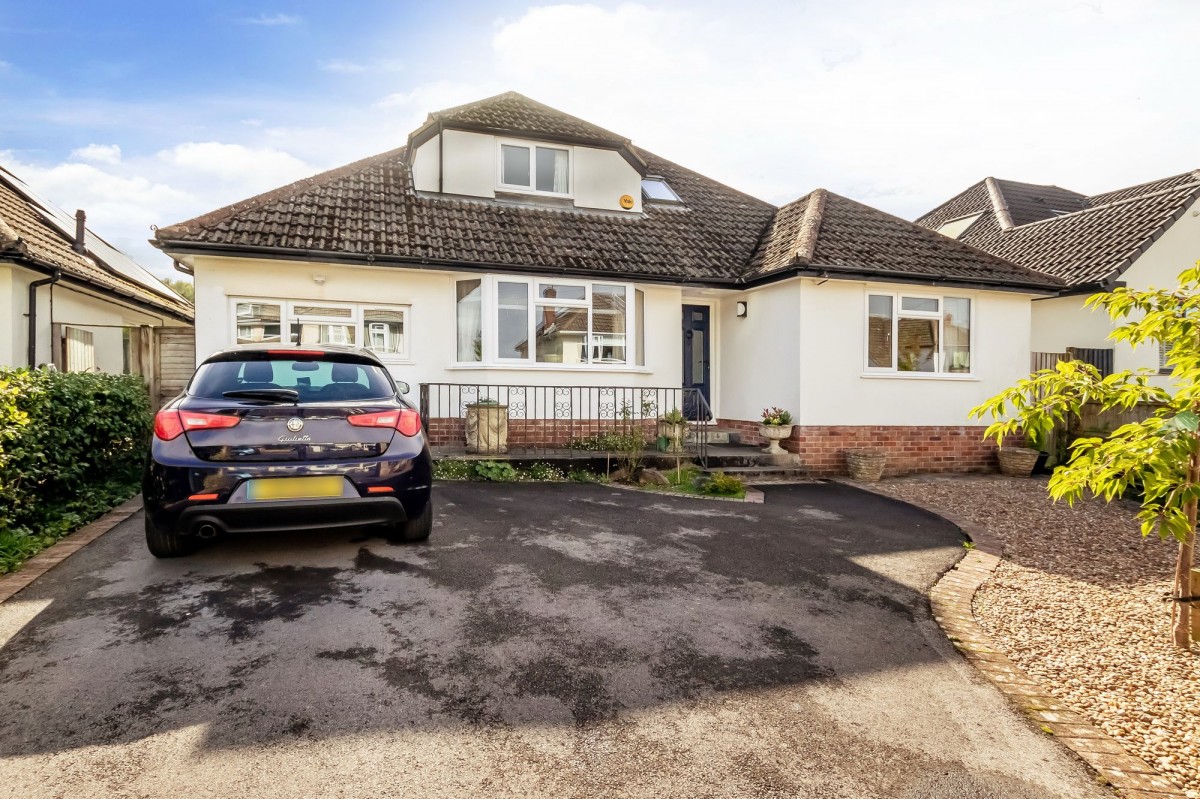 Oakleigh Close, Backwell, BS48