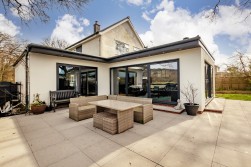 Riverway, Nailsea, BS48