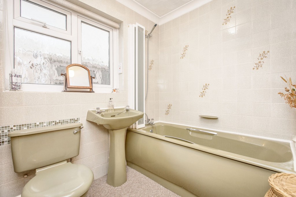 West Town Road, Backwell, BS48