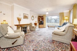 West Town Road, Backwell, BS48