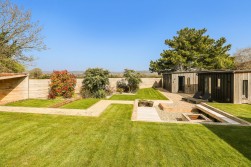 Farleigh Road, Backwell, BS48