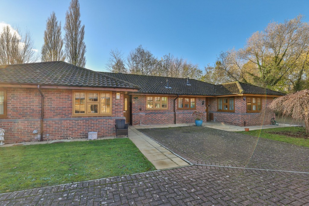 Windsor Drive, Nailsea, BS48