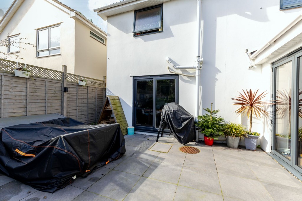 Four Acres Close, Nailsea, BS48