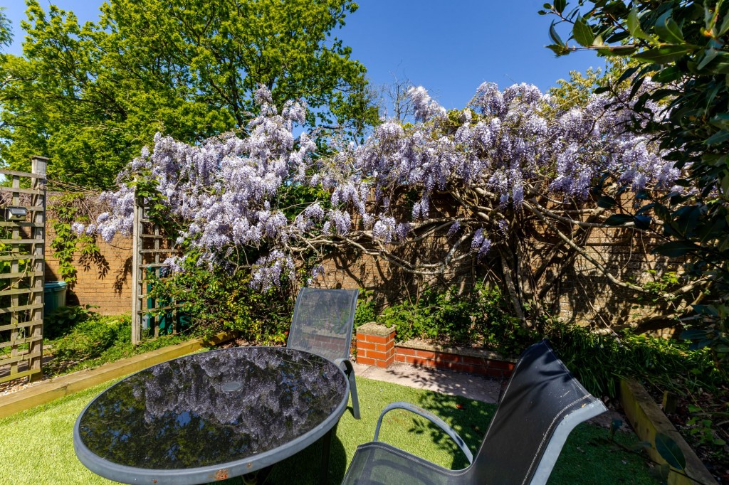Russett Grove, Nailsea, BS48
