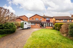 Harptree Close, Nailsea, BS48