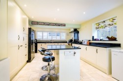 Harptree Close, Nailsea, BS48