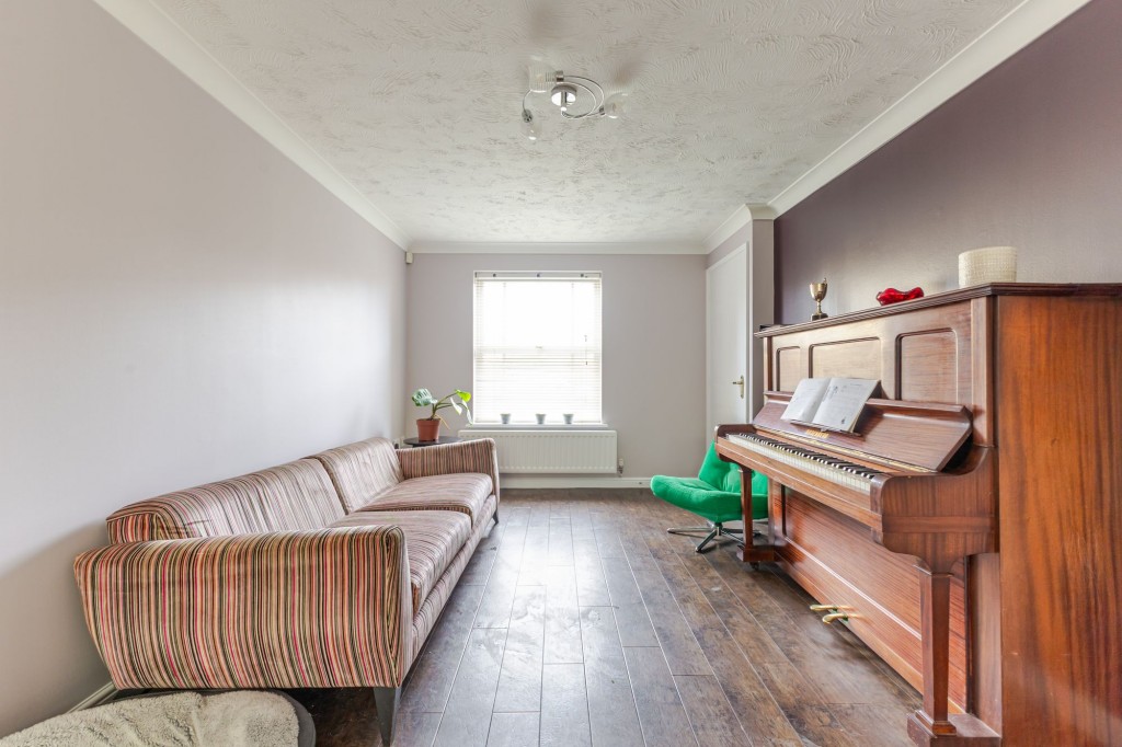 Slades Court, Backwell, BS48