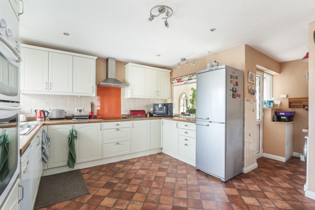 Karen Drive, Backwell, BS48