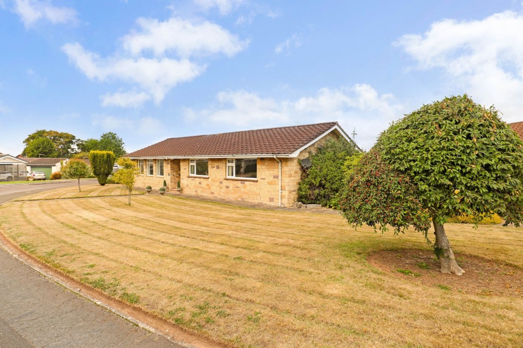 Karen Drive, Backwell, BS48