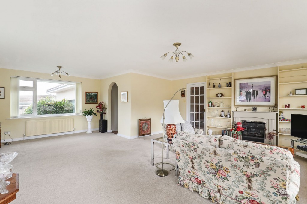 Karen Drive, Backwell, BS48