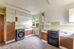 Uncombe Close, Backwell, BS48