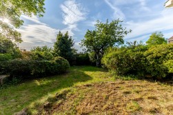Uncombe Close, Backwell, BS48