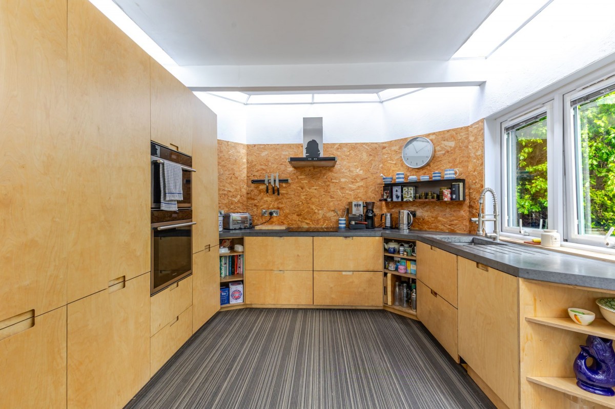 Church Town, Backwell, BS48