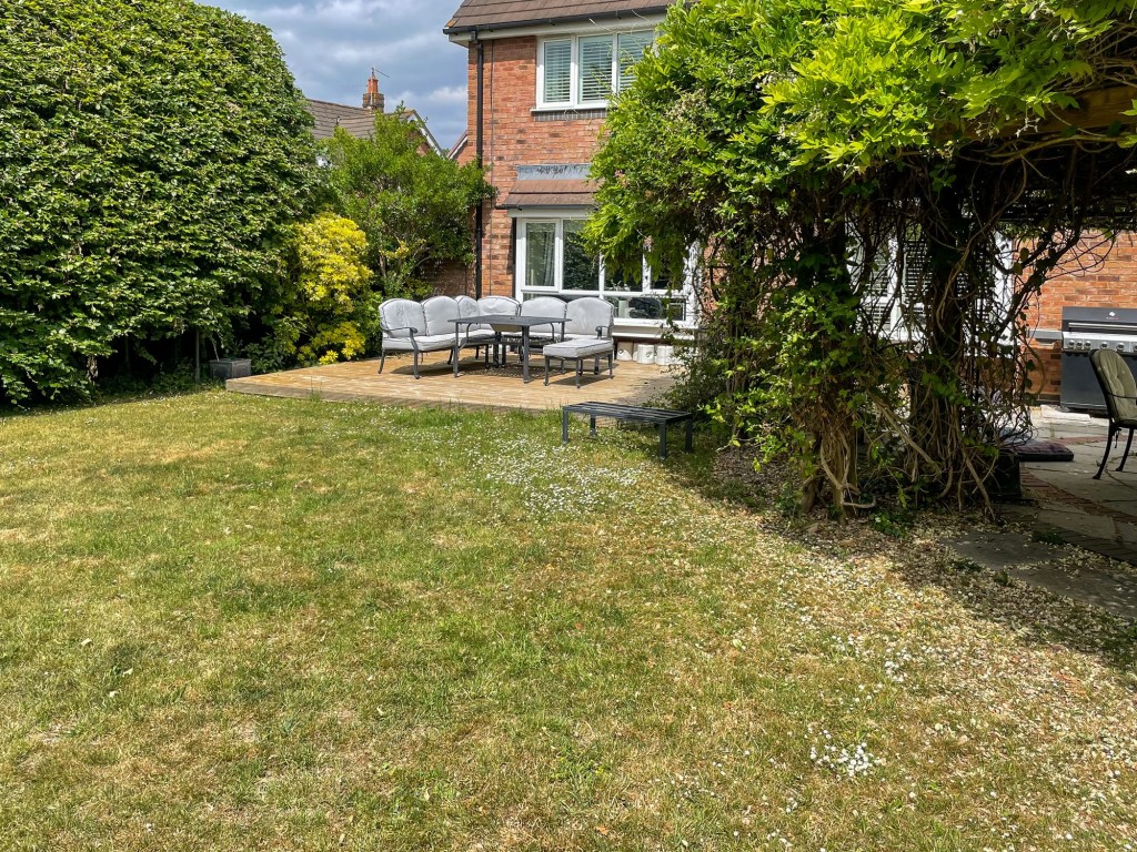 Warner Close, Cleeve, BS49