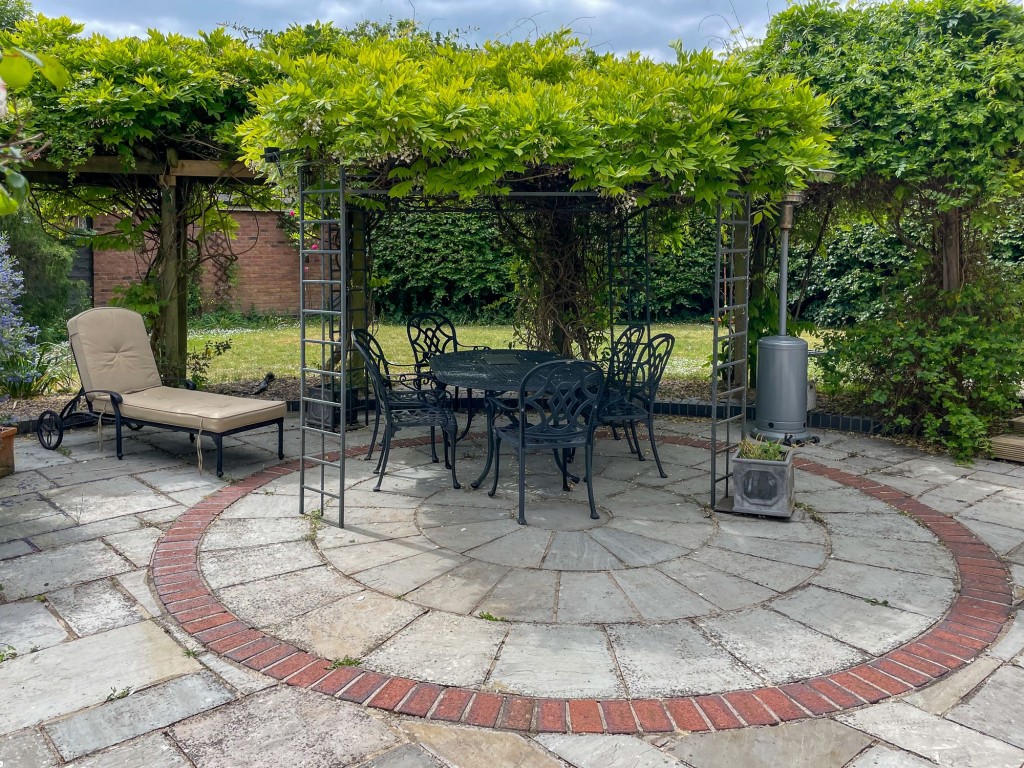 Warner Close, Cleeve, BS49