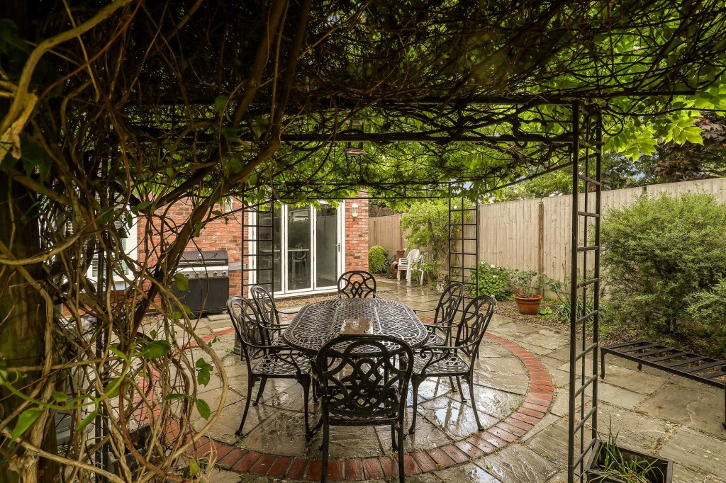 Warner Close, Cleeve, BS49