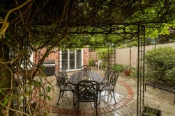 Warner Close, Cleeve, BS49