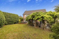 Warner Close, Cleeve, BS49
