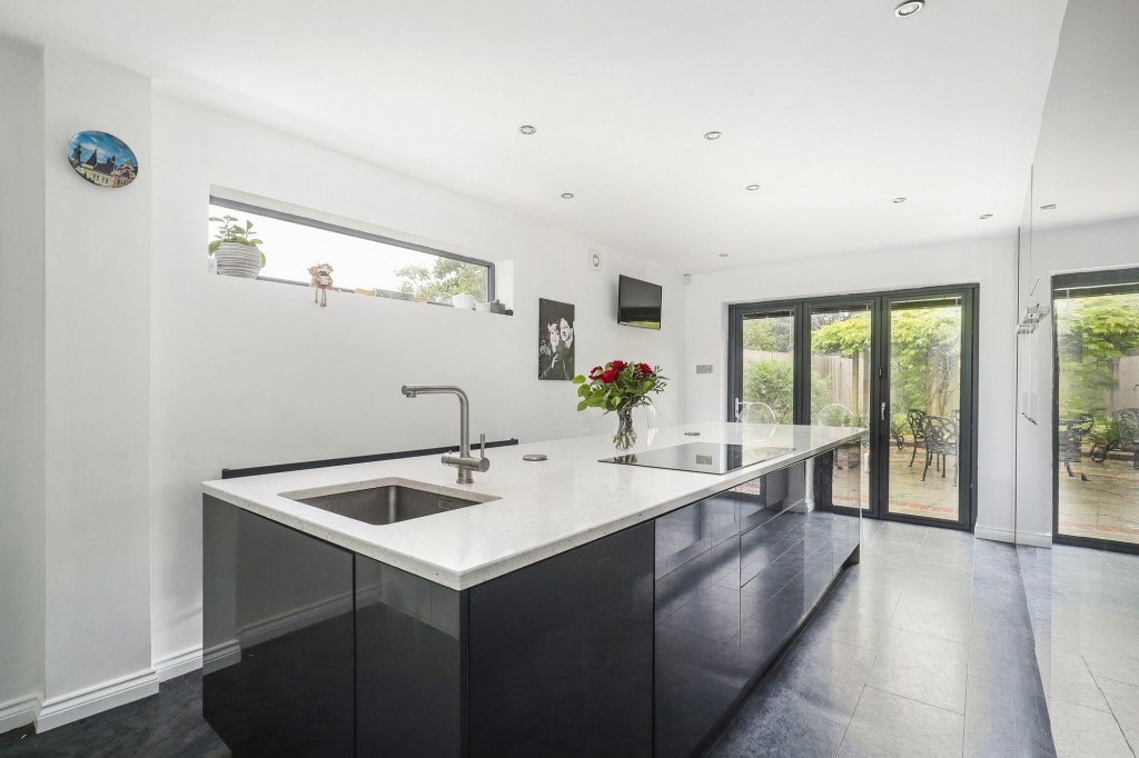 Warner Close, Cleeve, BS49