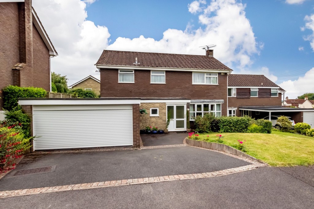 Uncombe Close, Backwell, BS48