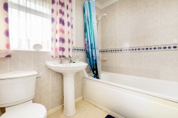Uncombe Close, Backwell, BS48