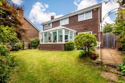 Uncombe Close, Backwell, BS48