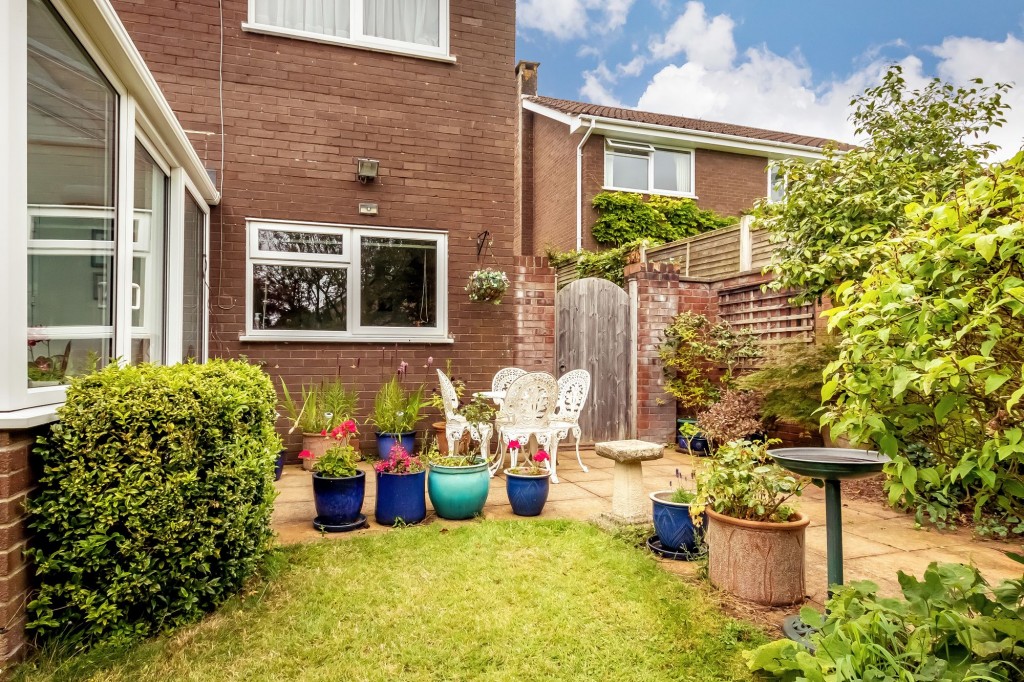 Uncombe Close, Backwell, BS48