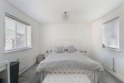 Colliers Gardens, Backwell, BS48