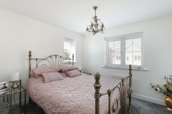 Colliers Gardens, Backwell, BS48