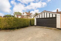 Farleigh Road, Backwell, BS48