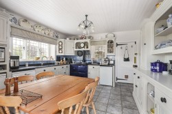 Farleigh Road, Backwell, BS48
