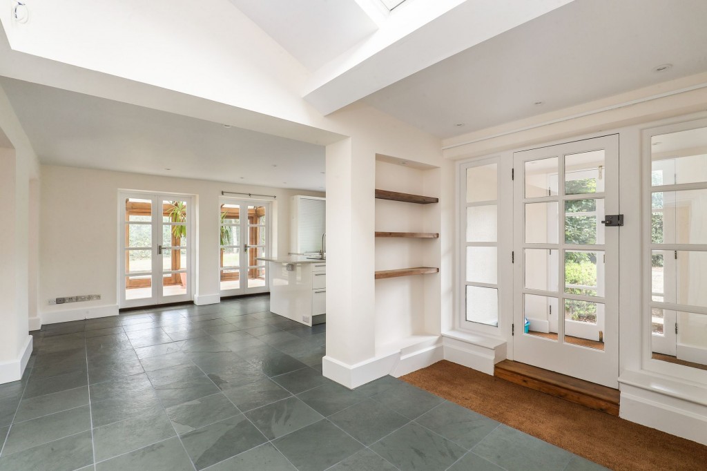 Bristol Road, Wraxall, BS48