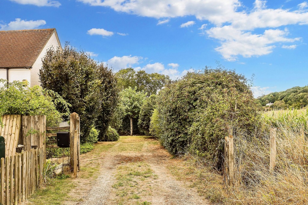 Bristol Road, Wraxall, BS48