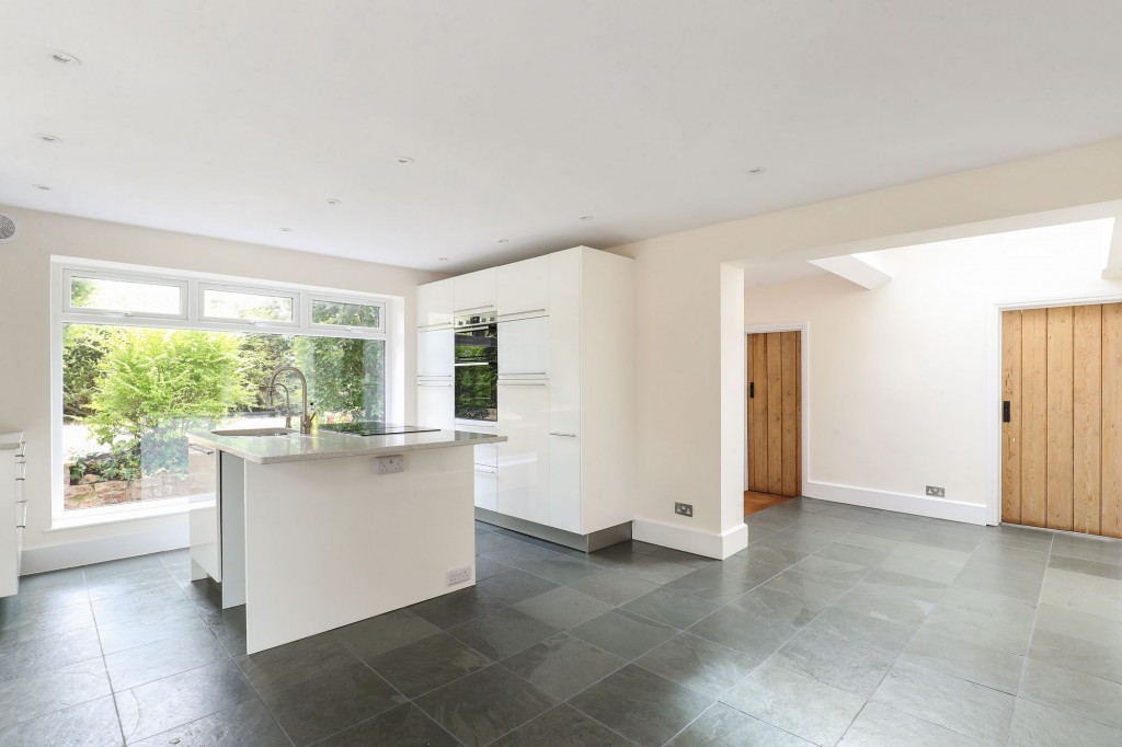 Bristol Road, Wraxall, BS48