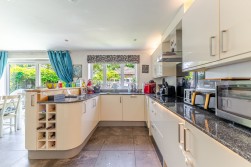 Union Street, Nailsea, BS48