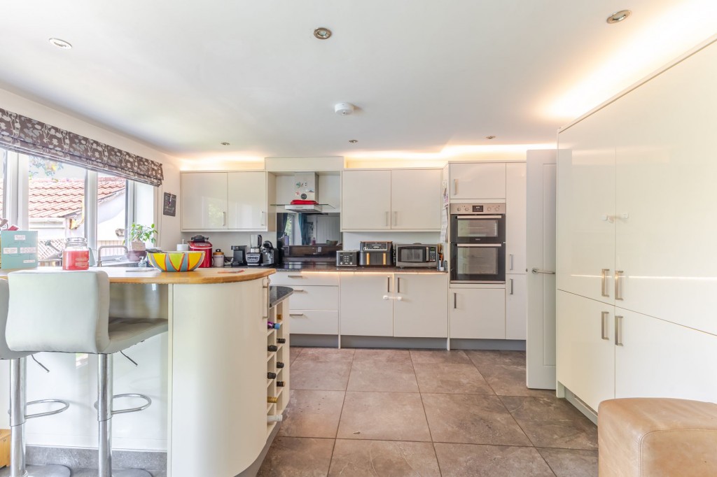Union Street, Nailsea, BS48