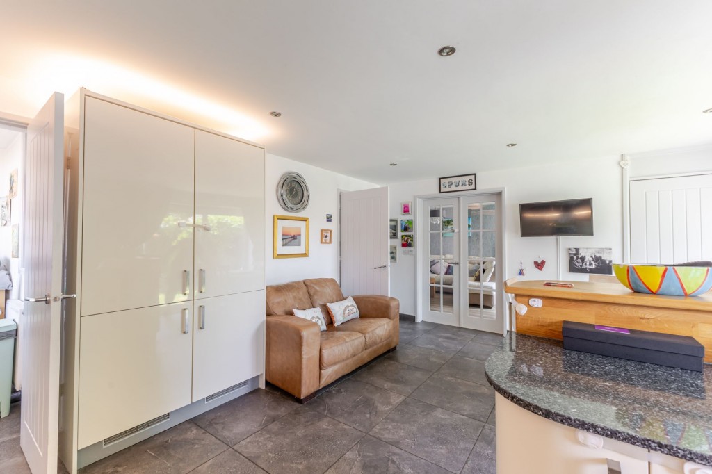 Union Street, Nailsea, BS48